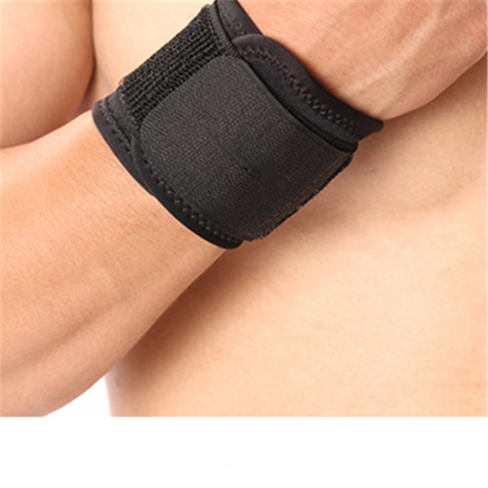 Size of A Wrist Support Plate Fitness Products To Join Weight Lifting Strength Training
