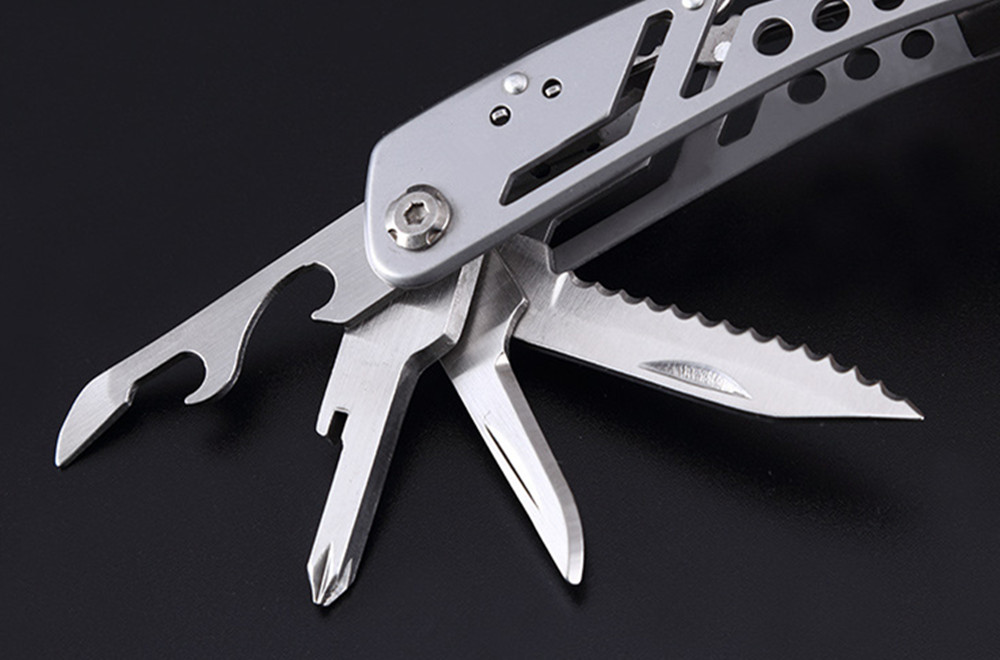 Tool Pliers Multifunctional Outdoor Pocket Folding Knife with Screwdriver Kits