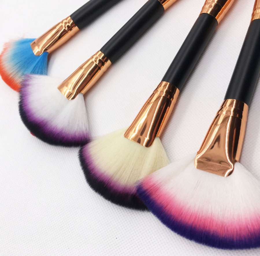Two in One Double Headed Fan Shape and Foundation Brush